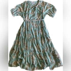 Motherhood Maternity Floral Dress in Green Tie around the Waist Never Worn